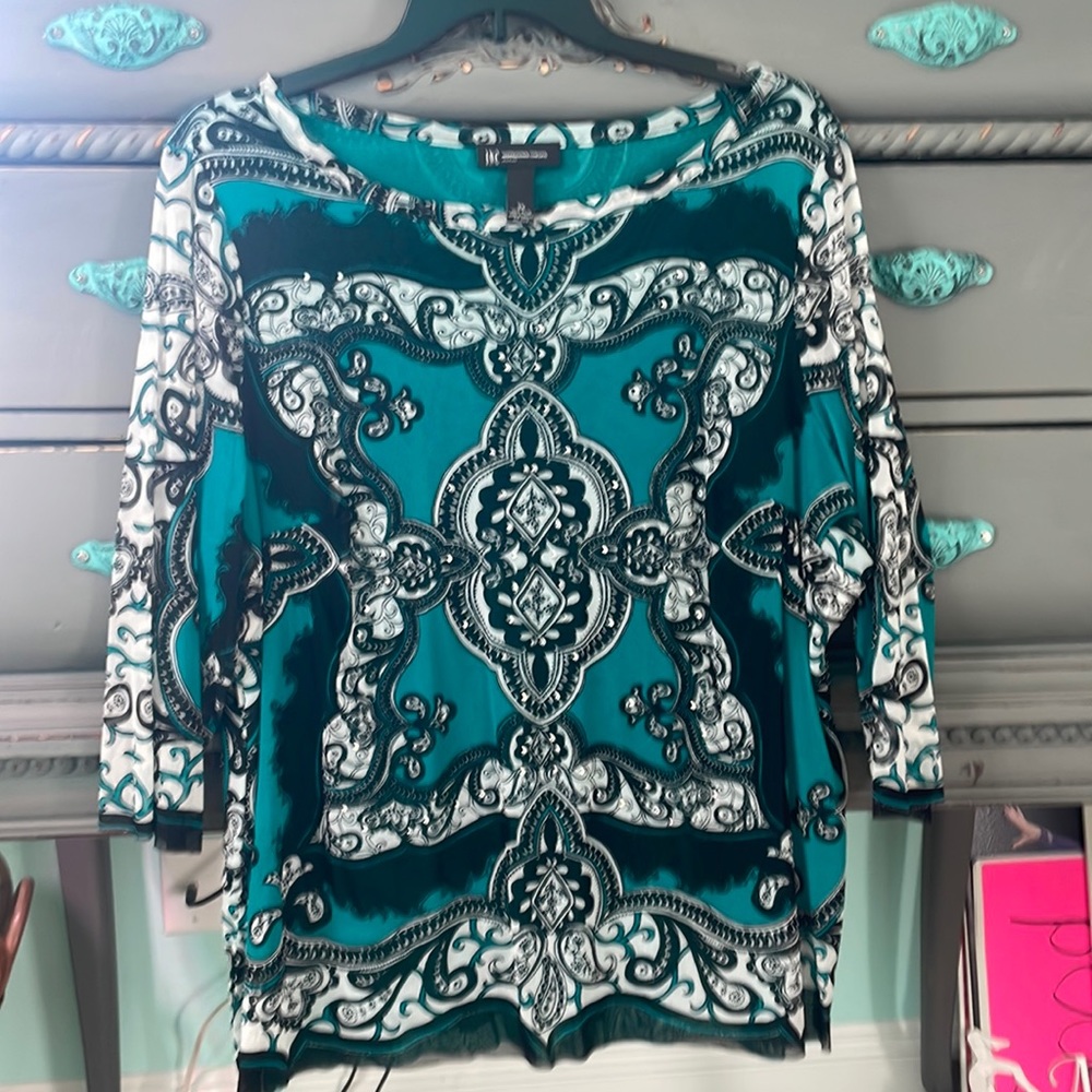 Gorgeous dressy top